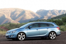 nowy-opel-astra-sports-tourer_705.jpg