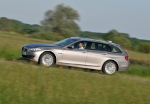 bmw-na-salonie-samochodowym-w-paryzu_1185.jpg