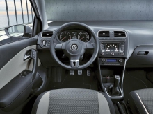 volkswagen-cross-polo_152.jpg